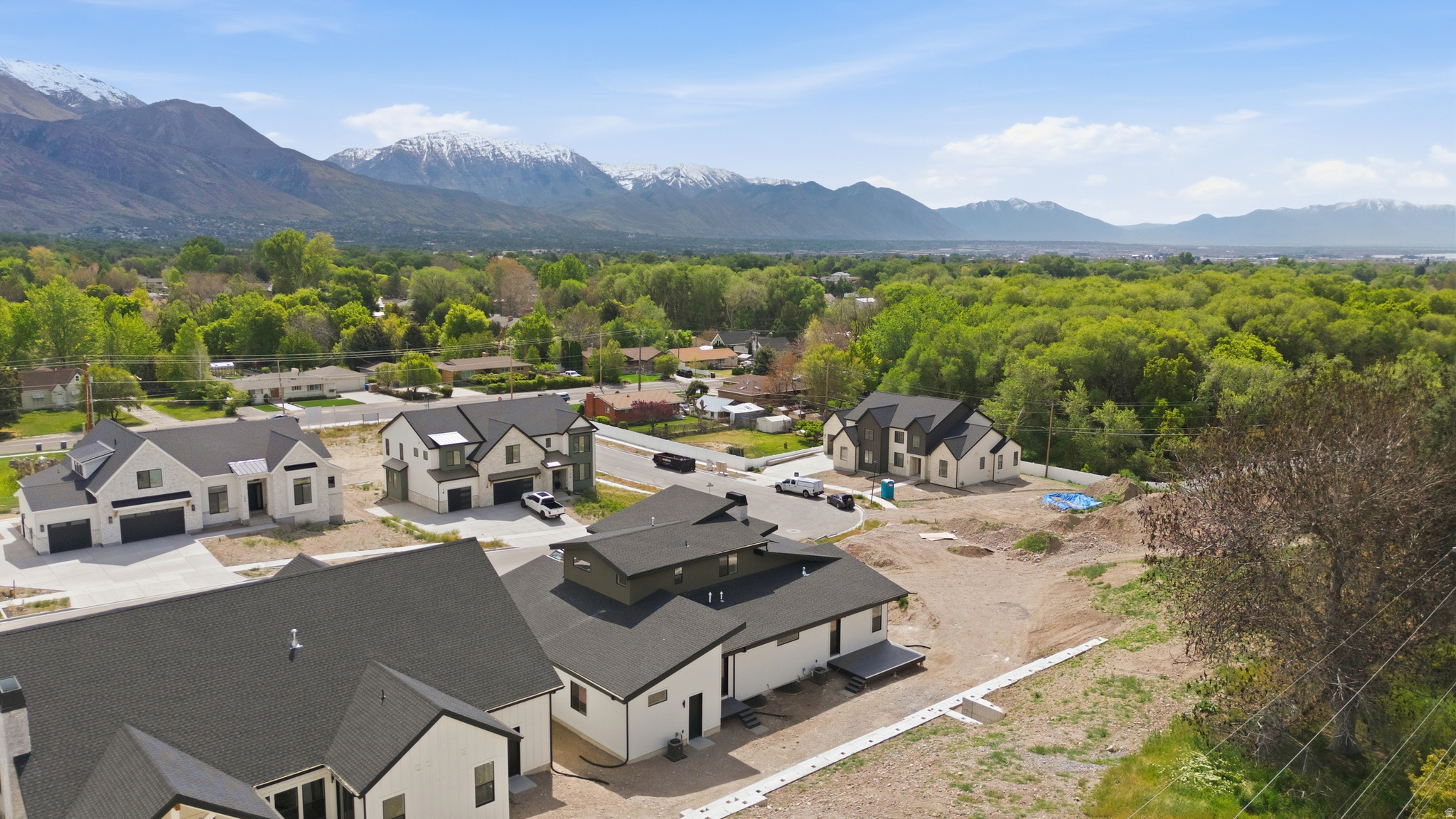 BECK HILLSIDE ESTATE - Residential