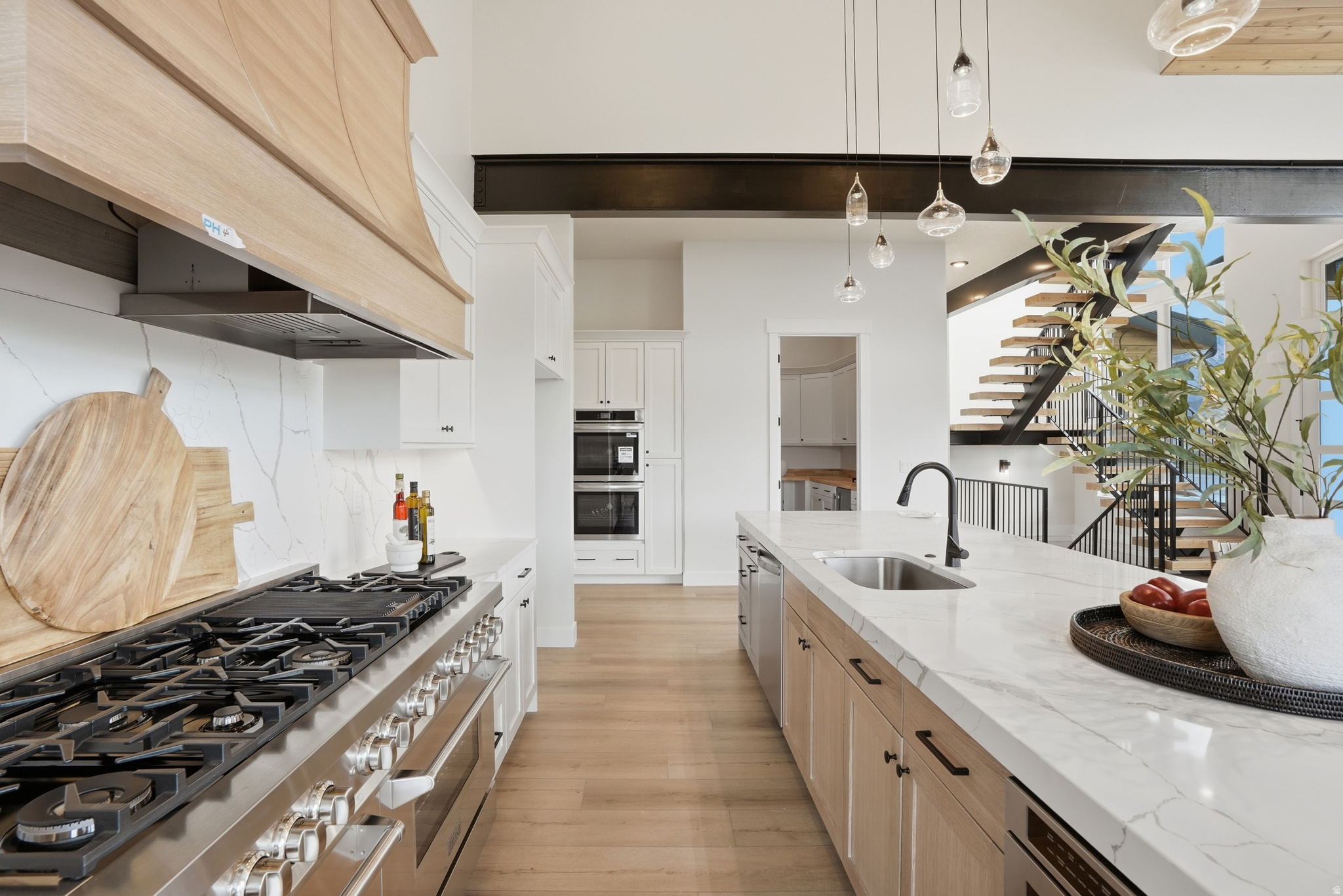 BECK HILLSIDE ESTATE - Residential