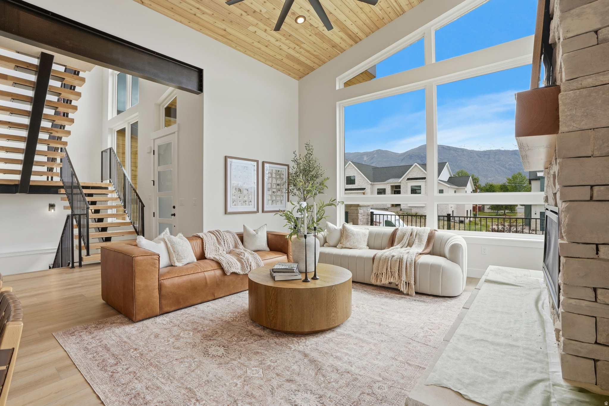 BECK HILLSIDE ESTATE - Residential