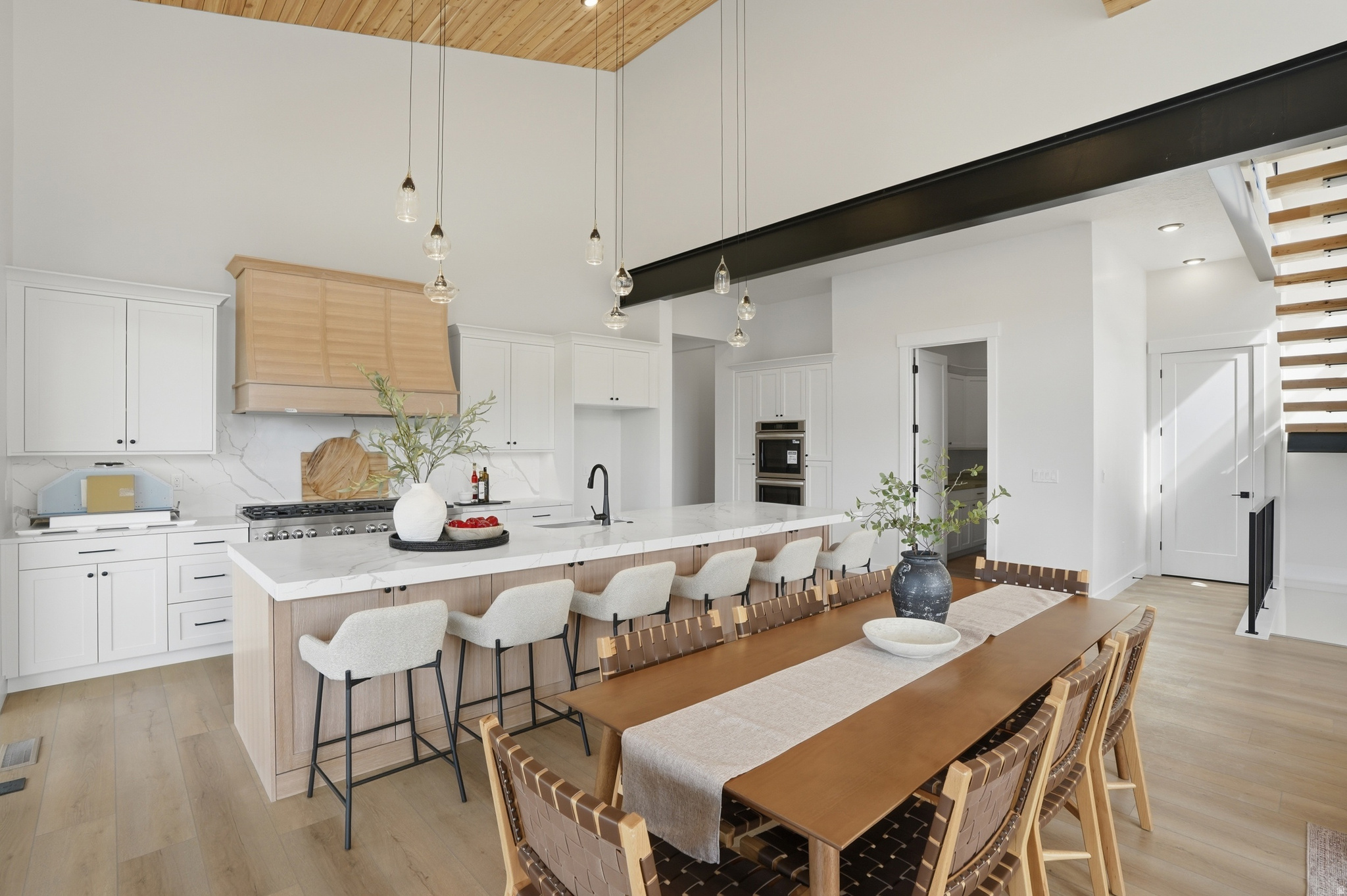 BECK HILLSIDE ESTATE - Residential