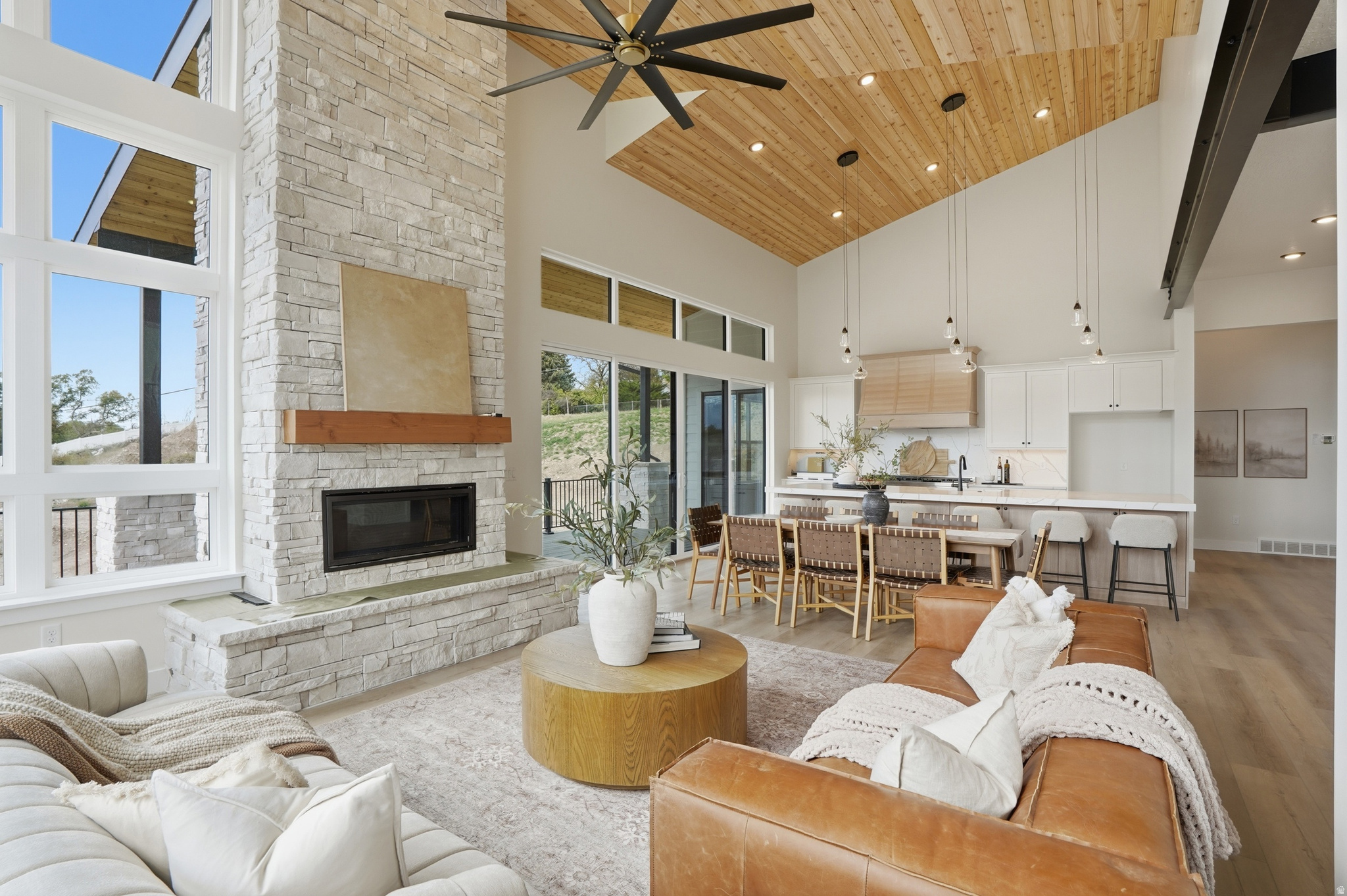 BECK HILLSIDE ESTATE - Residential