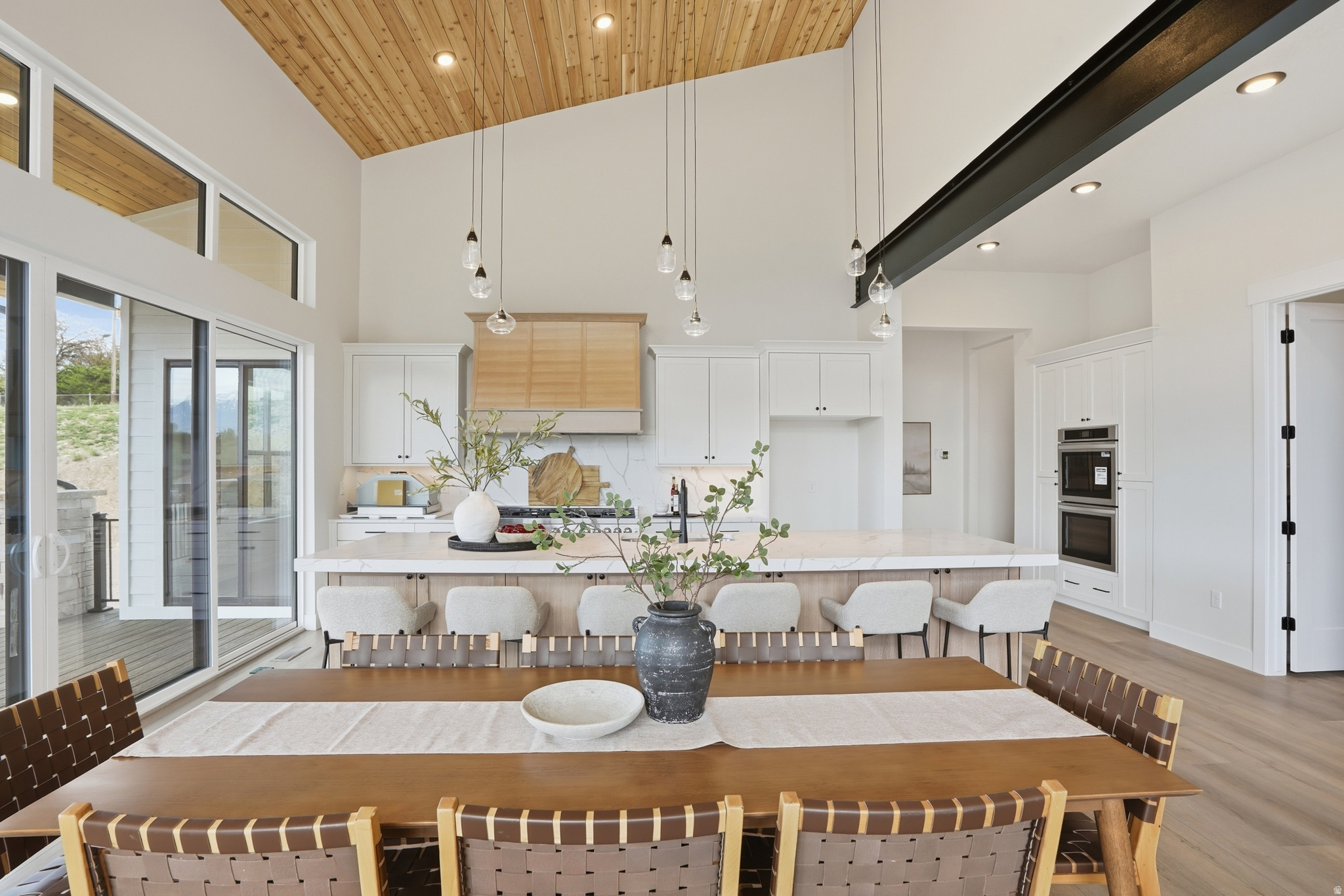 BECK HILLSIDE ESTATE - Residential