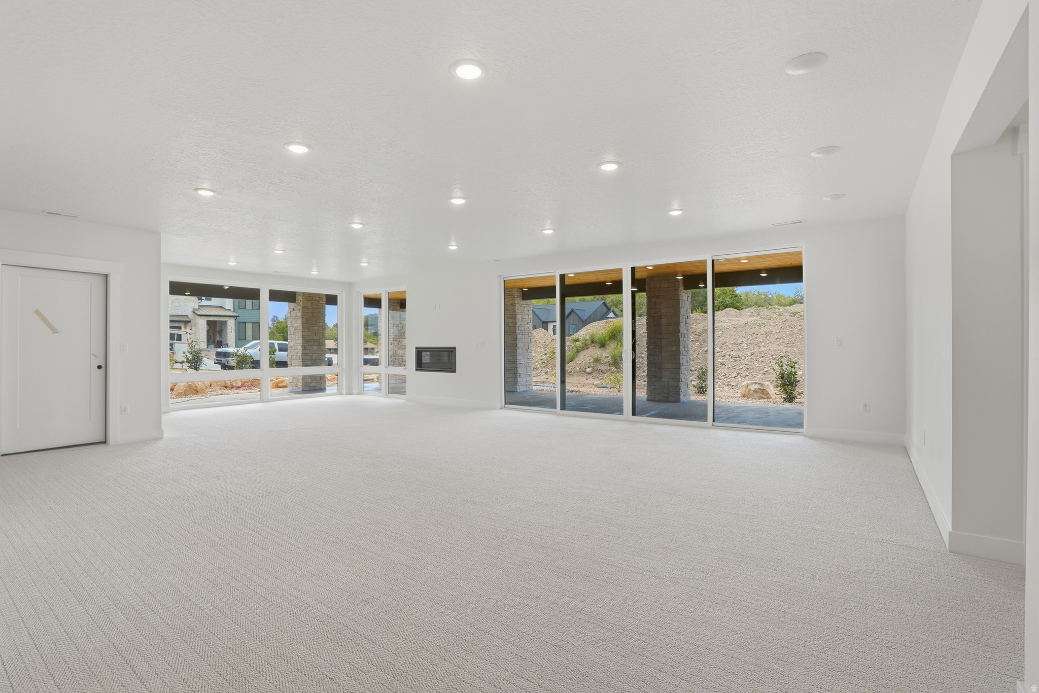 BECK HILLSIDE ESTATE - Residential
