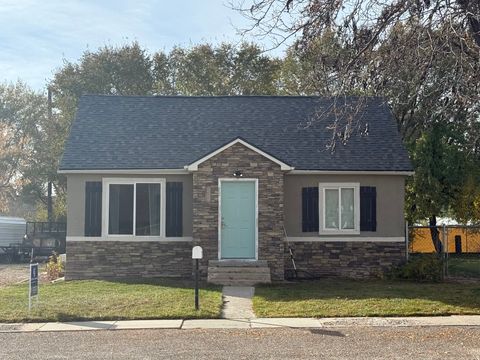 Tiny photo for 41 W 300 S, Vernal, UT 84078 (MLS # 2120710)