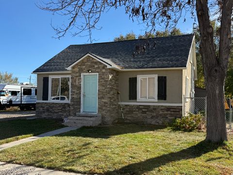 Photo of 41 W 300 S, Vernal, UT 84078 (MLS # 2120710)