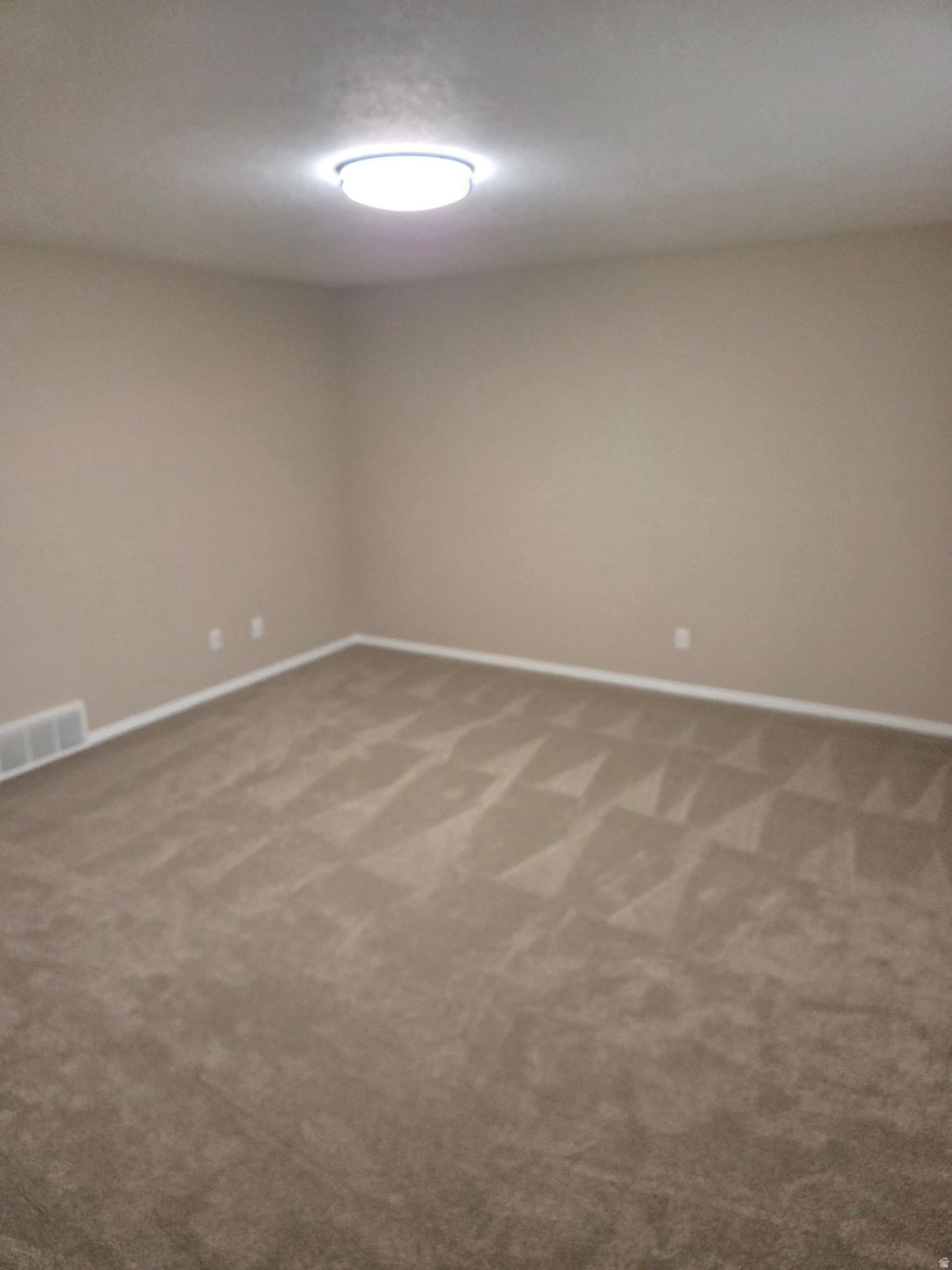 Photo of 140 W PENNY LN, Logan, UT 84341 (MLS # 2153567)