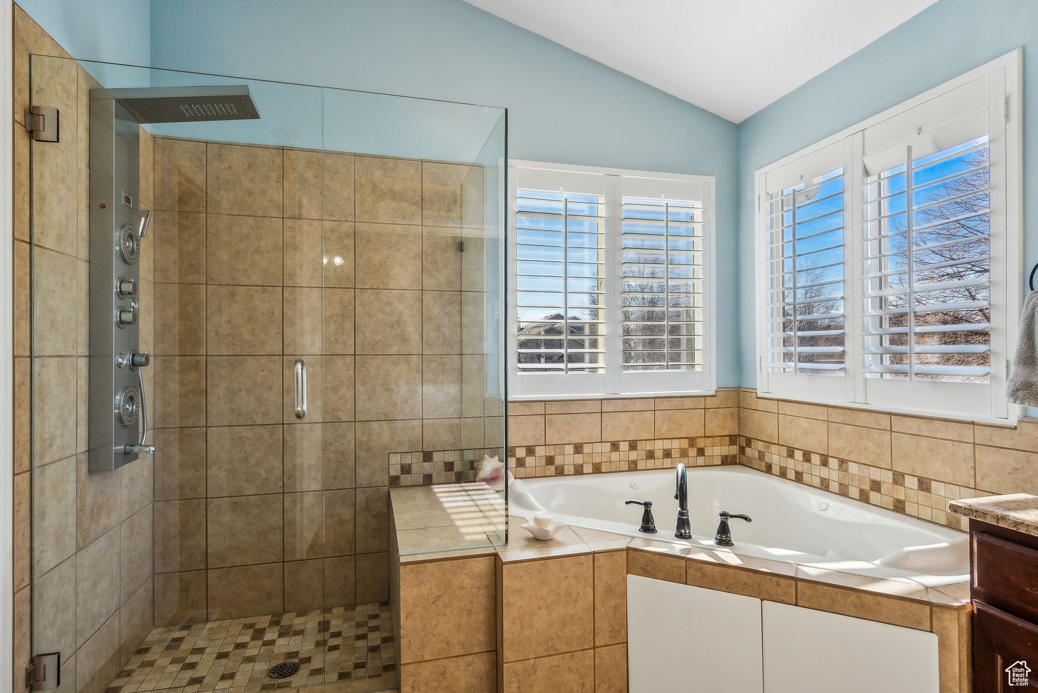 South Jordan, Utah 84095, United States, 6 Bedrooms Bedrooms, ,4 BathroomsBathrooms,Residential,Pending,20946