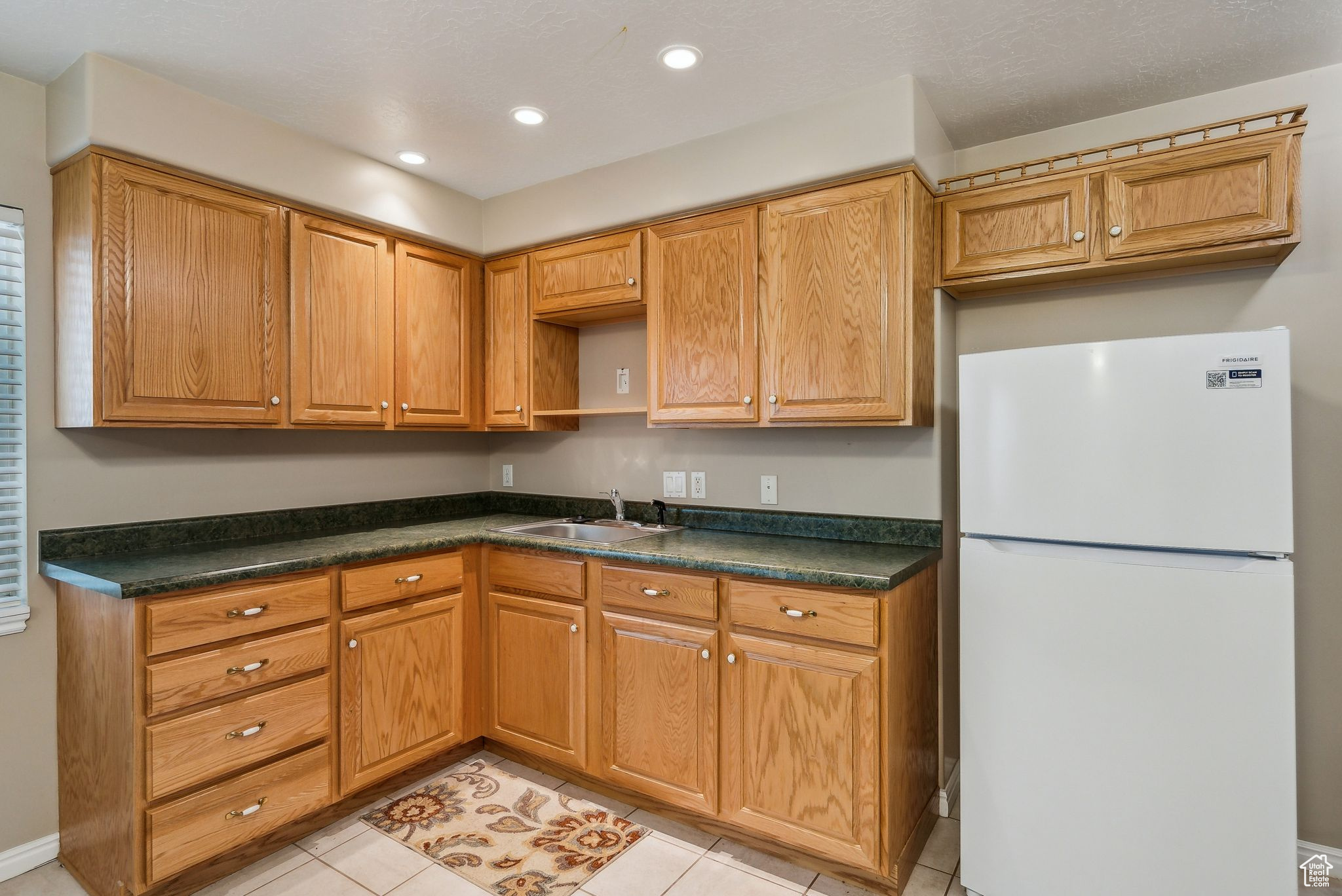 South Jordan, Utah 84095, United States, 6 Bedrooms Bedrooms, ,4 BathroomsBathrooms,Residential,Pending,20946