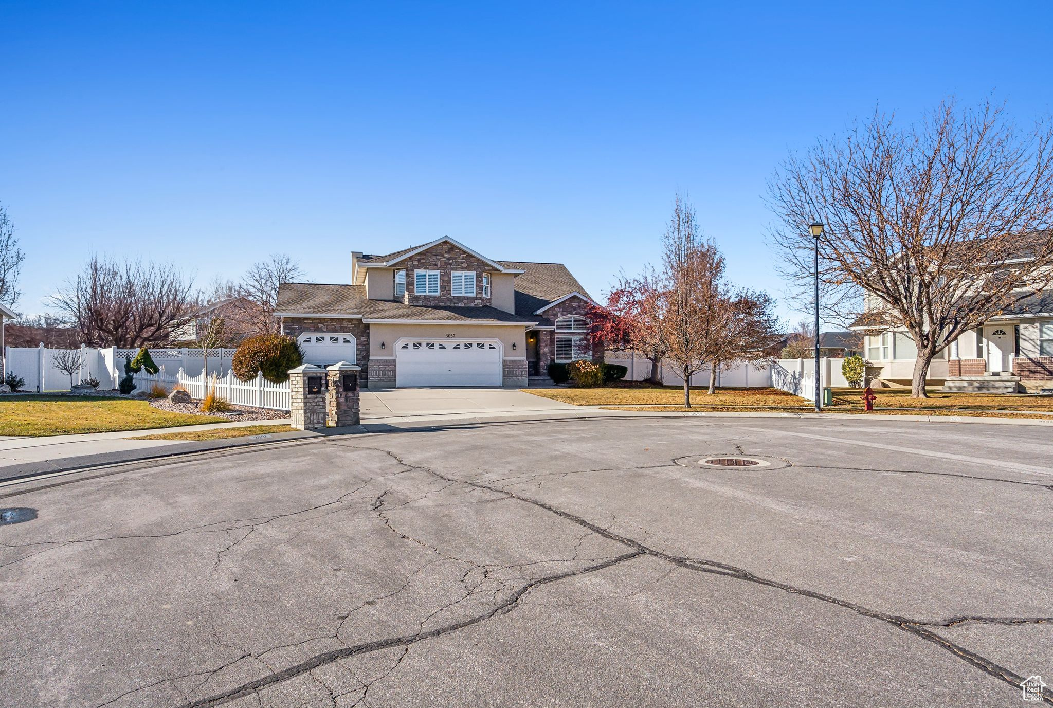 South Jordan, Utah 84095, United States, 6 Bedrooms Bedrooms, ,4 BathroomsBathrooms,Residential,Pending,20946