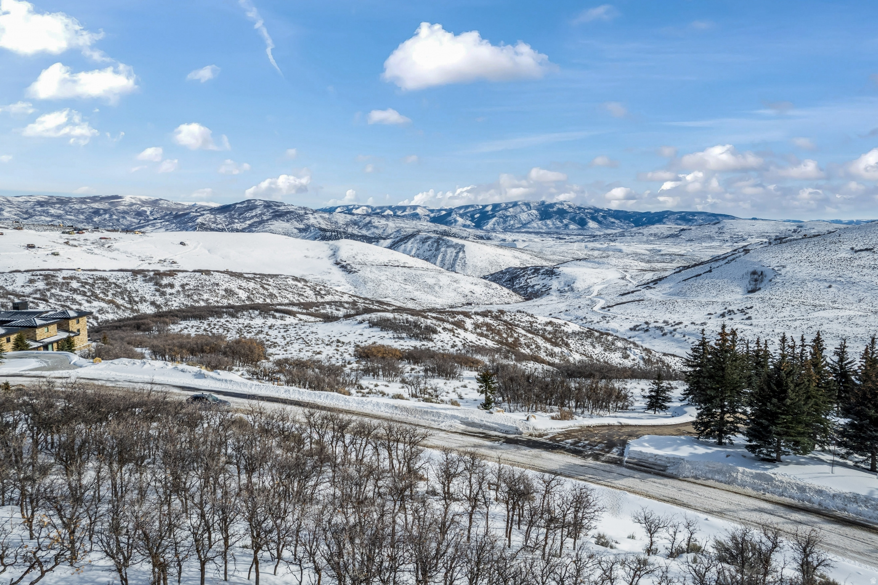 DEER CROSSING - Land