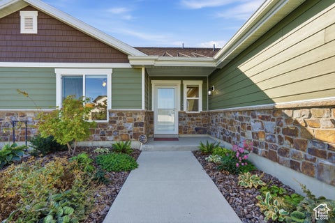 Tiny photo for 702 E CANYON RIM ROAD RD N, Smithfield, UT 84335 (MLS # 2190479)
