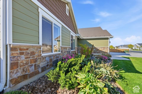 Tiny photo for 702 E CANYON RIM ROAD RD N, Smithfield, UT 84335 (MLS # 2190479)