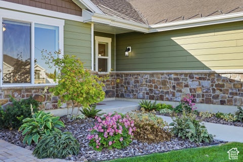 Tiny photo for 702 E CANYON RIM ROAD RD N, Smithfield, UT 84335 (MLS # 2190479)