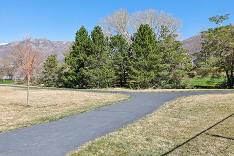 Tiny photo for 1960 N 2150 E, Layton, UT 84040 (MLS # 2145074)