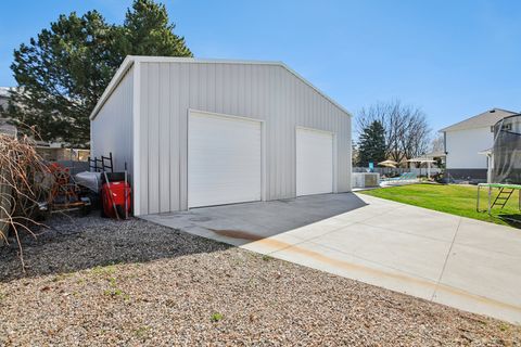 Tiny photo for 1960 N 2150 E, Layton, UT 84040 (MLS # 2145074)