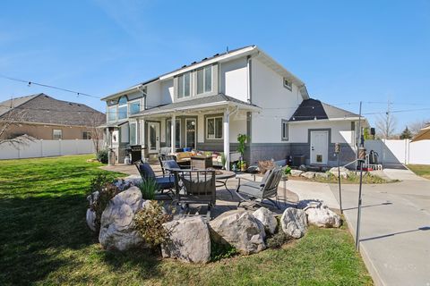 Tiny photo for 1960 N 2150 E, Layton, UT 84040 (MLS # 2145074)