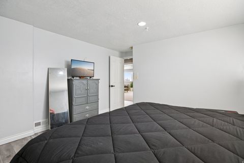 Tiny photo for 1960 N 2150 E, Layton, UT 84040 (MLS # 2145074)