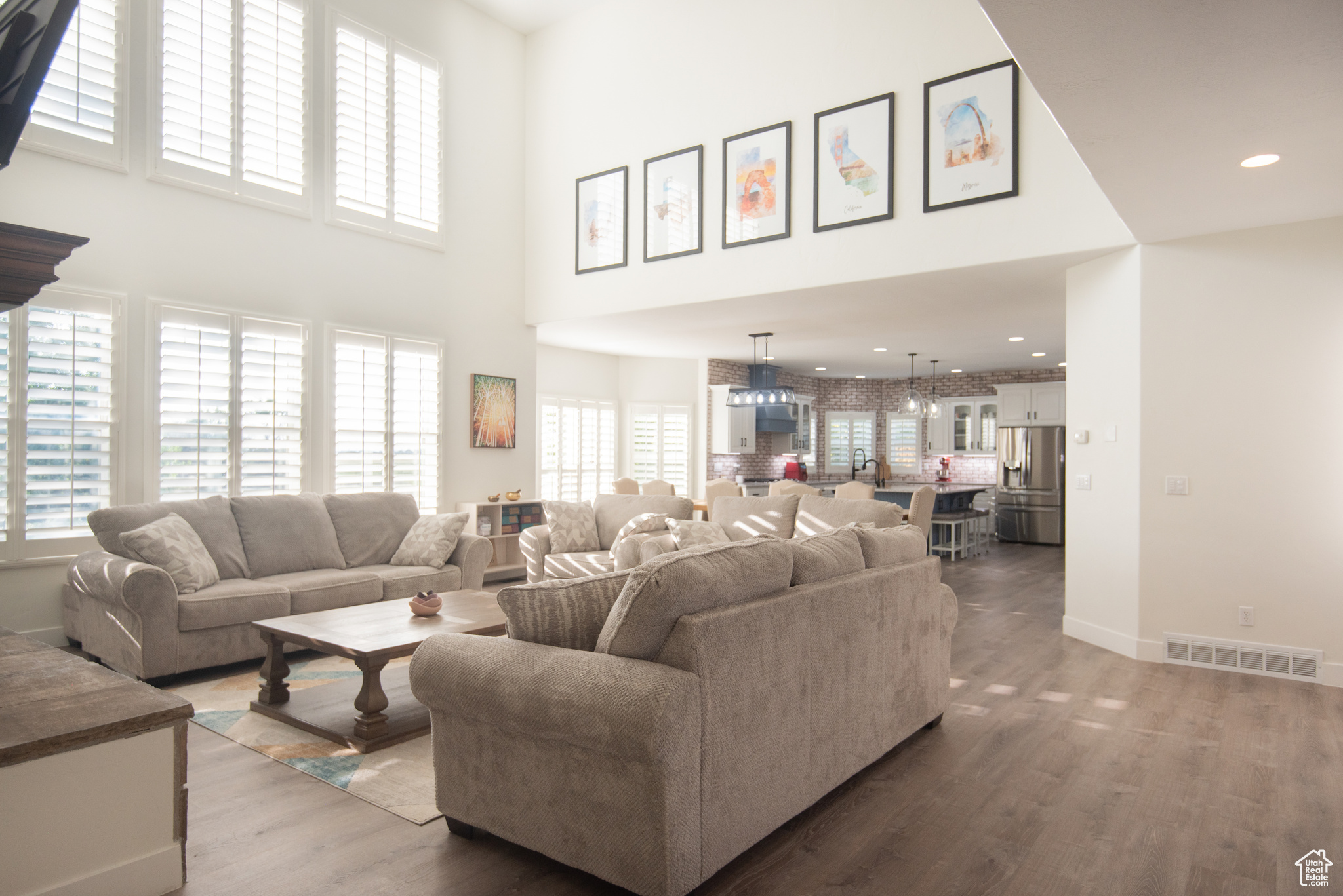 COLDWATER CREEK - Residential