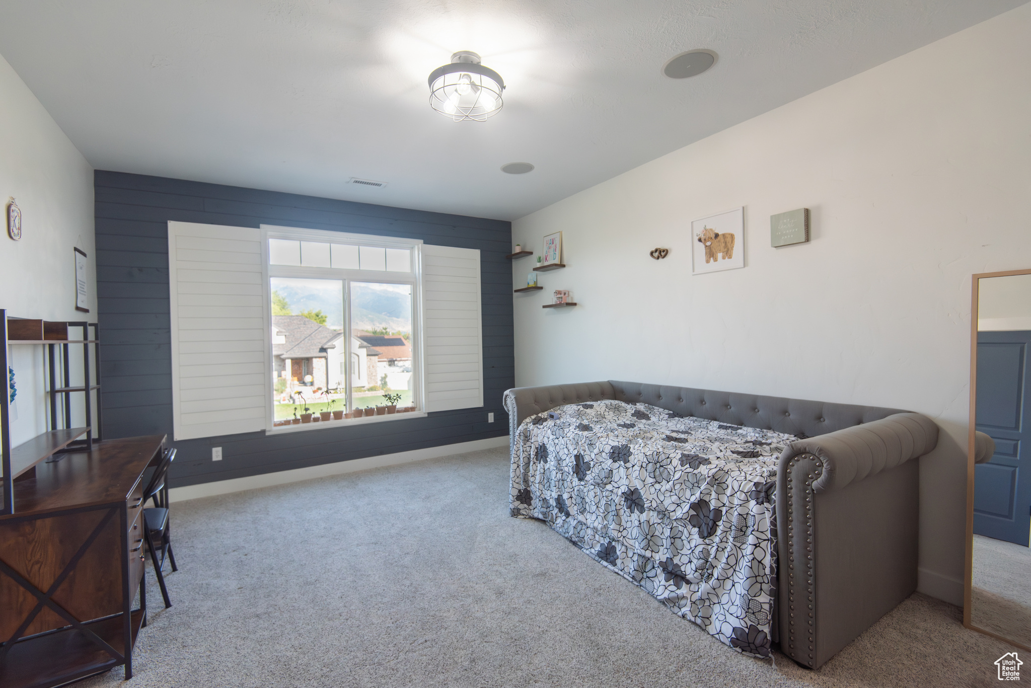COLDWATER CREEK - Residential