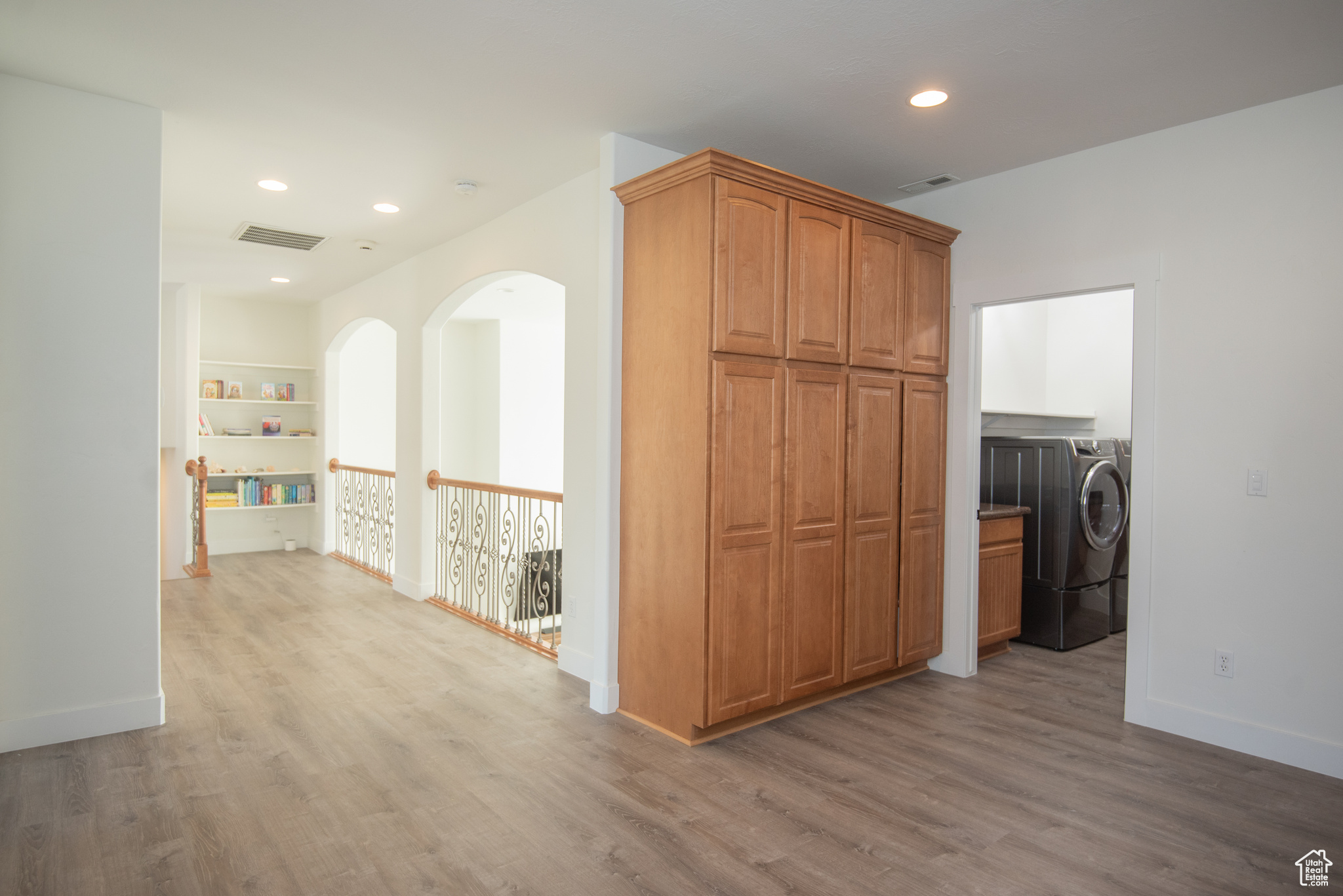 COLDWATER CREEK - Residential