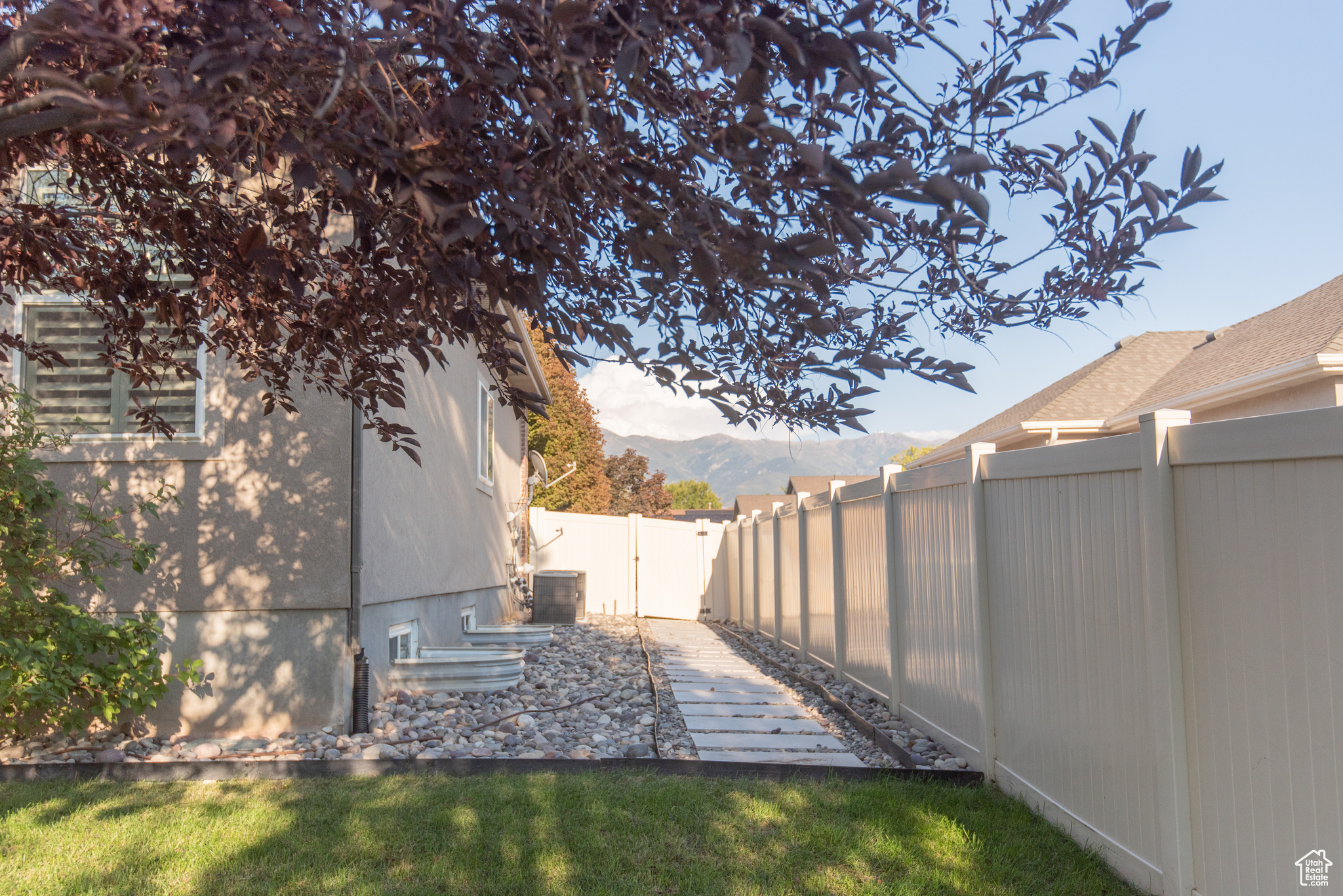 COLDWATER CREEK - Residential