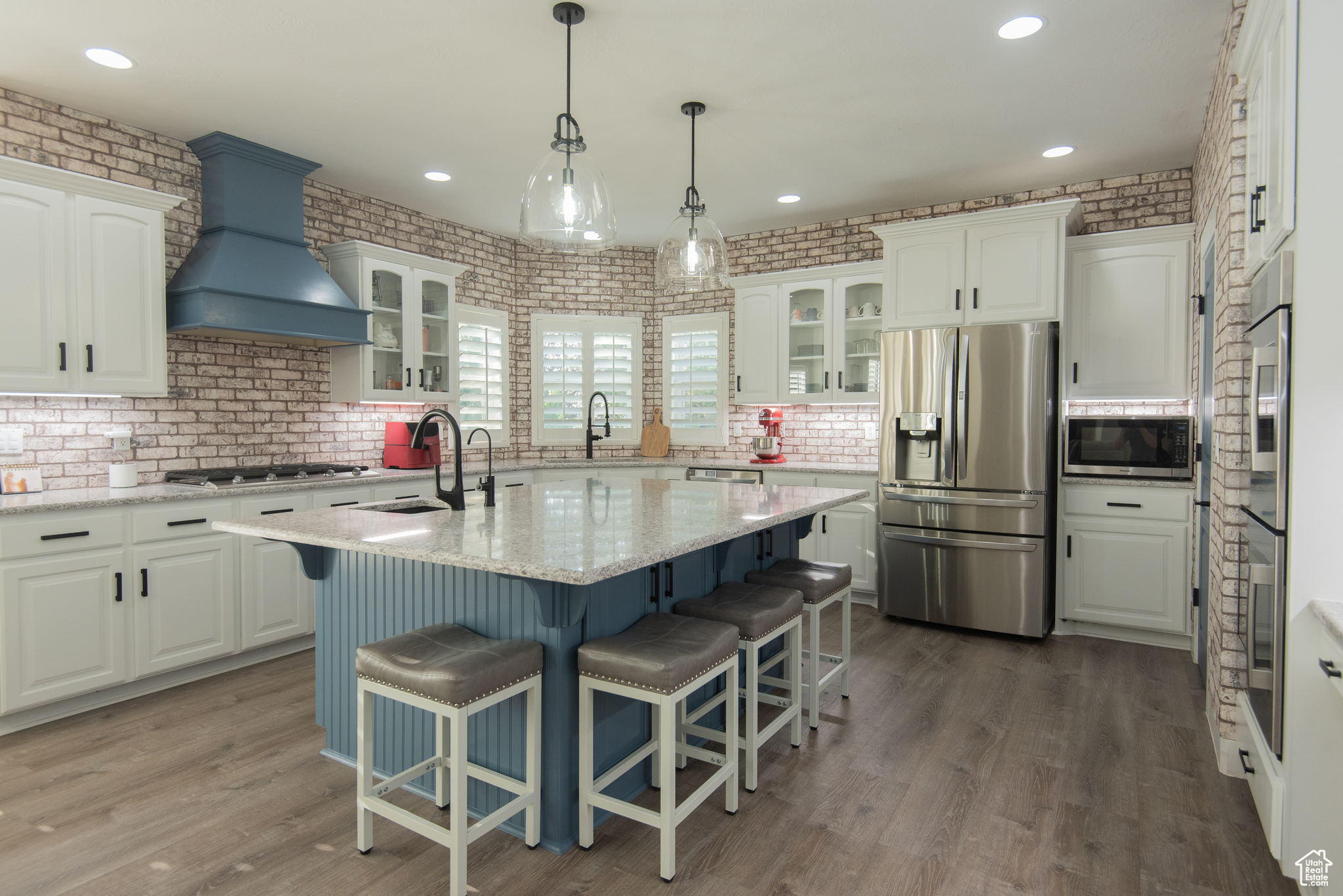 COLDWATER CREEK - Residential