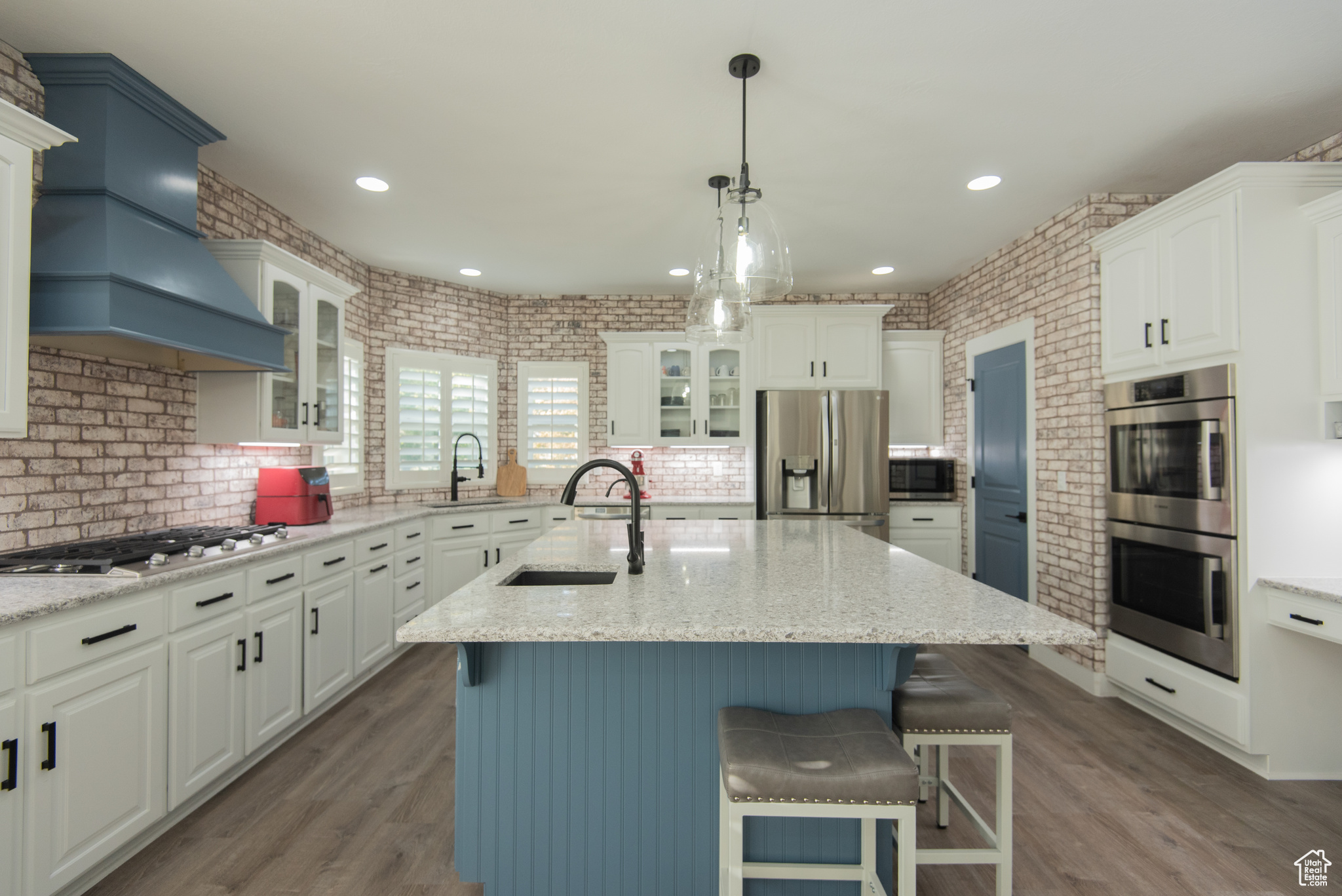 COLDWATER CREEK - Residential