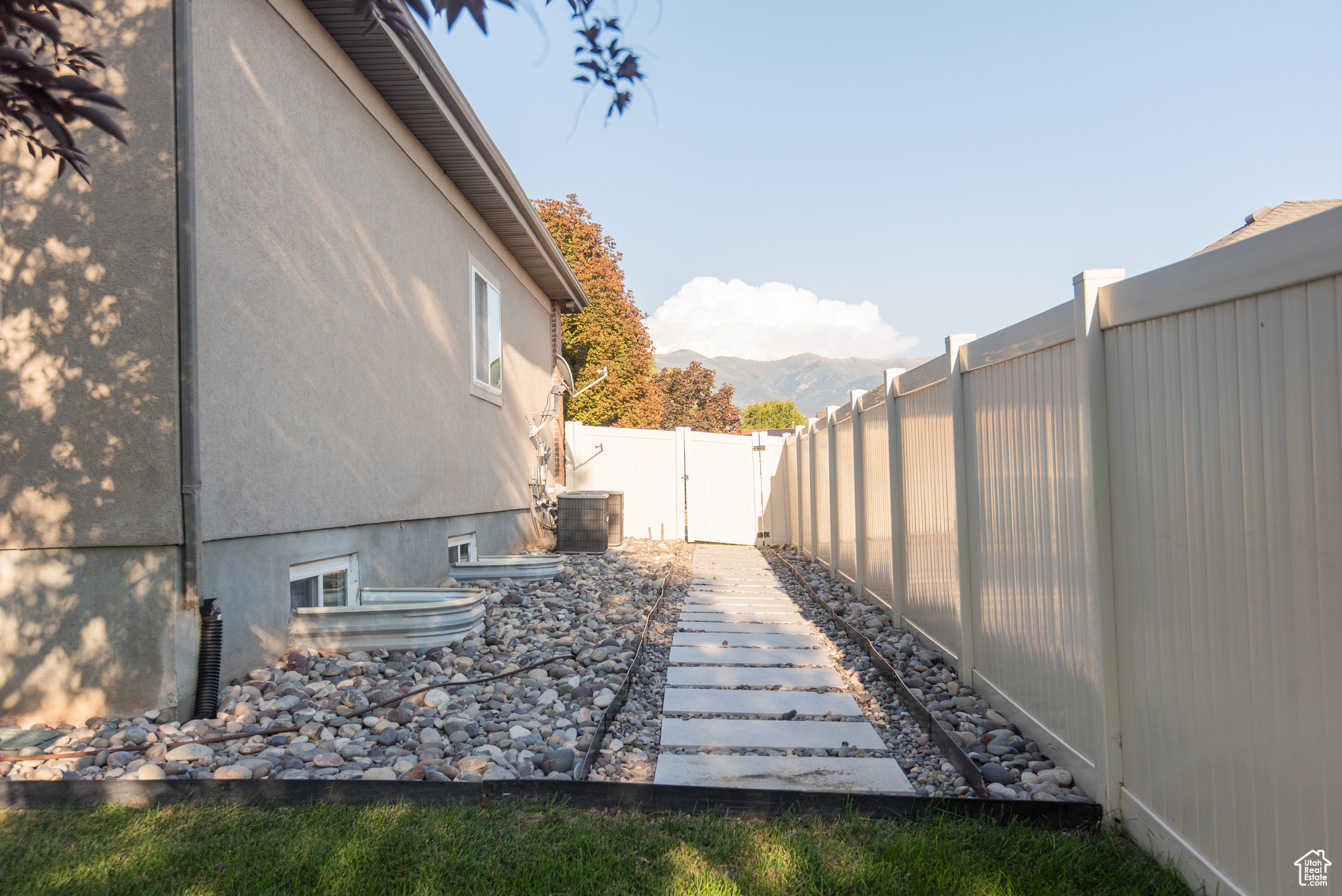 COLDWATER CREEK - Residential