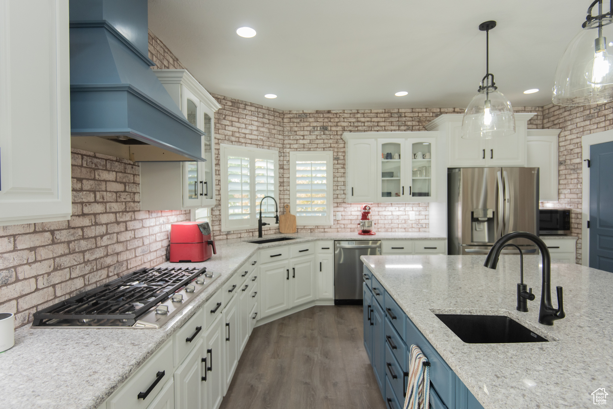 COLDWATER CREEK - Residential