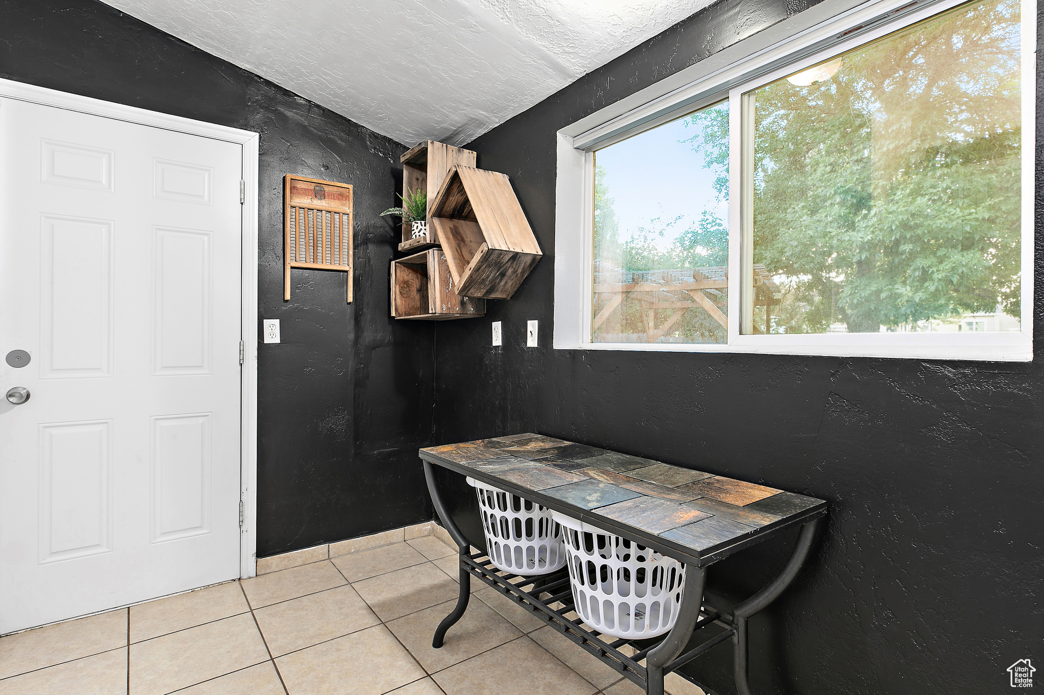 IMPERIAL ACRES - Residential