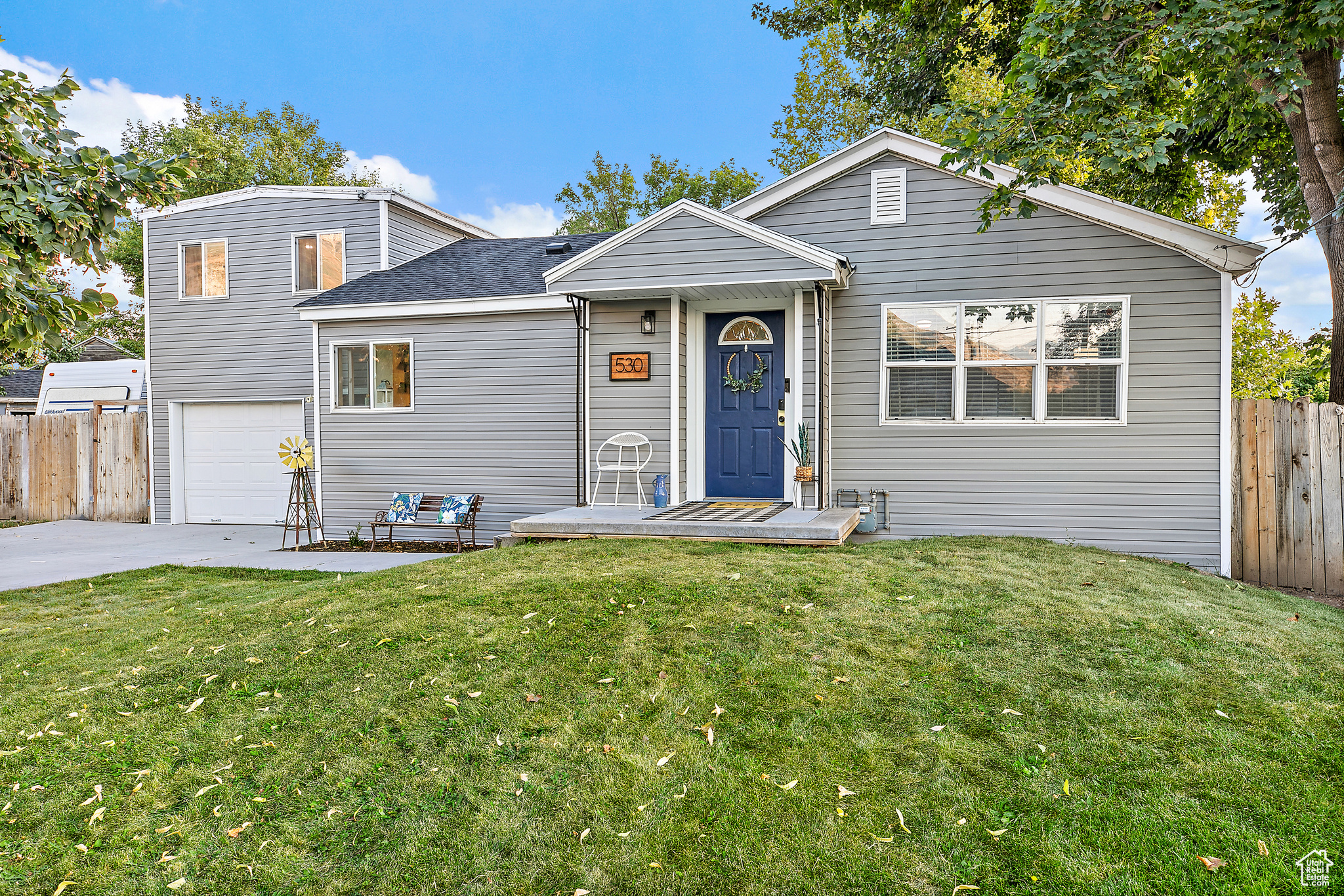 IMPERIAL ACRES - Residential