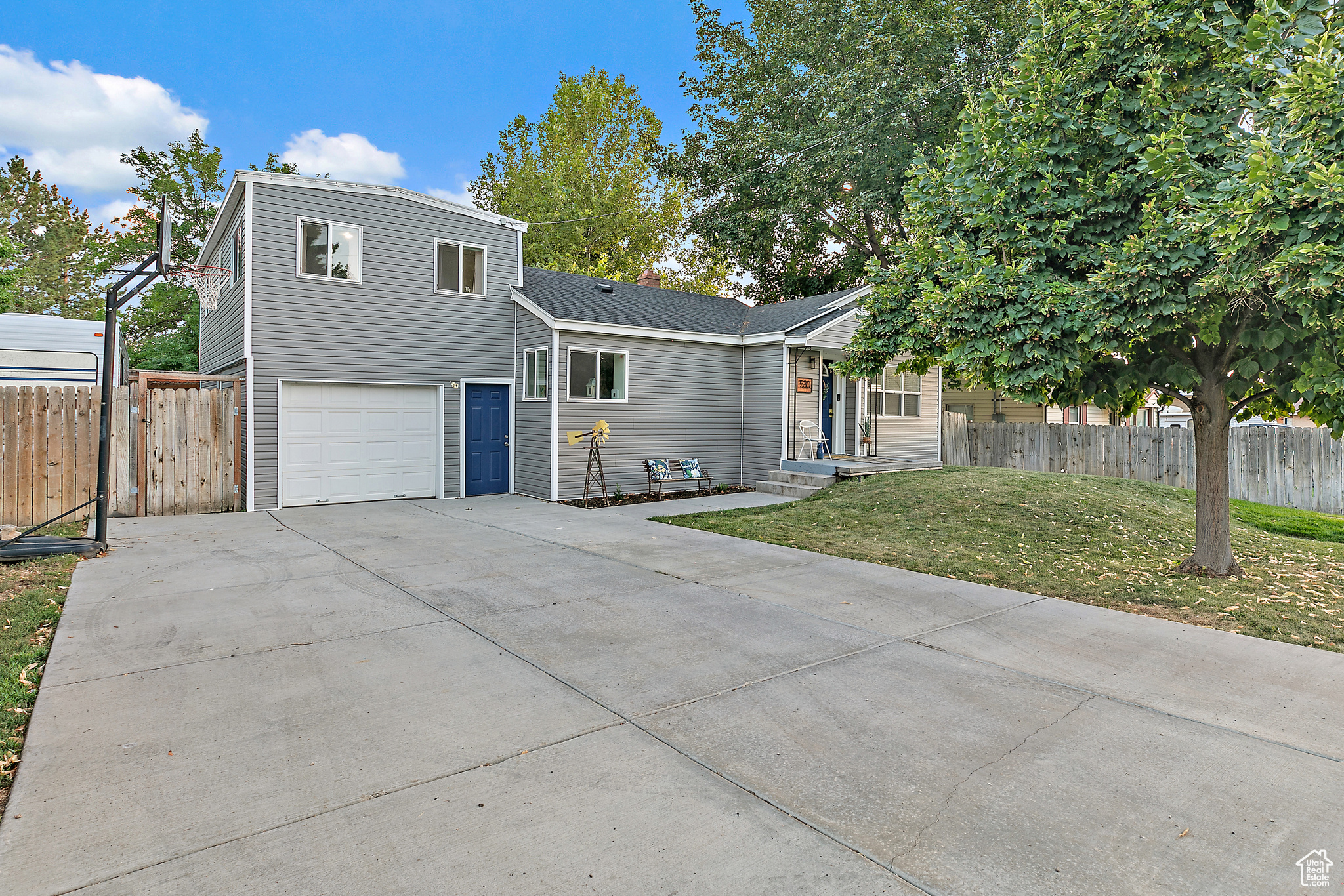 IMPERIAL ACRES - Residential