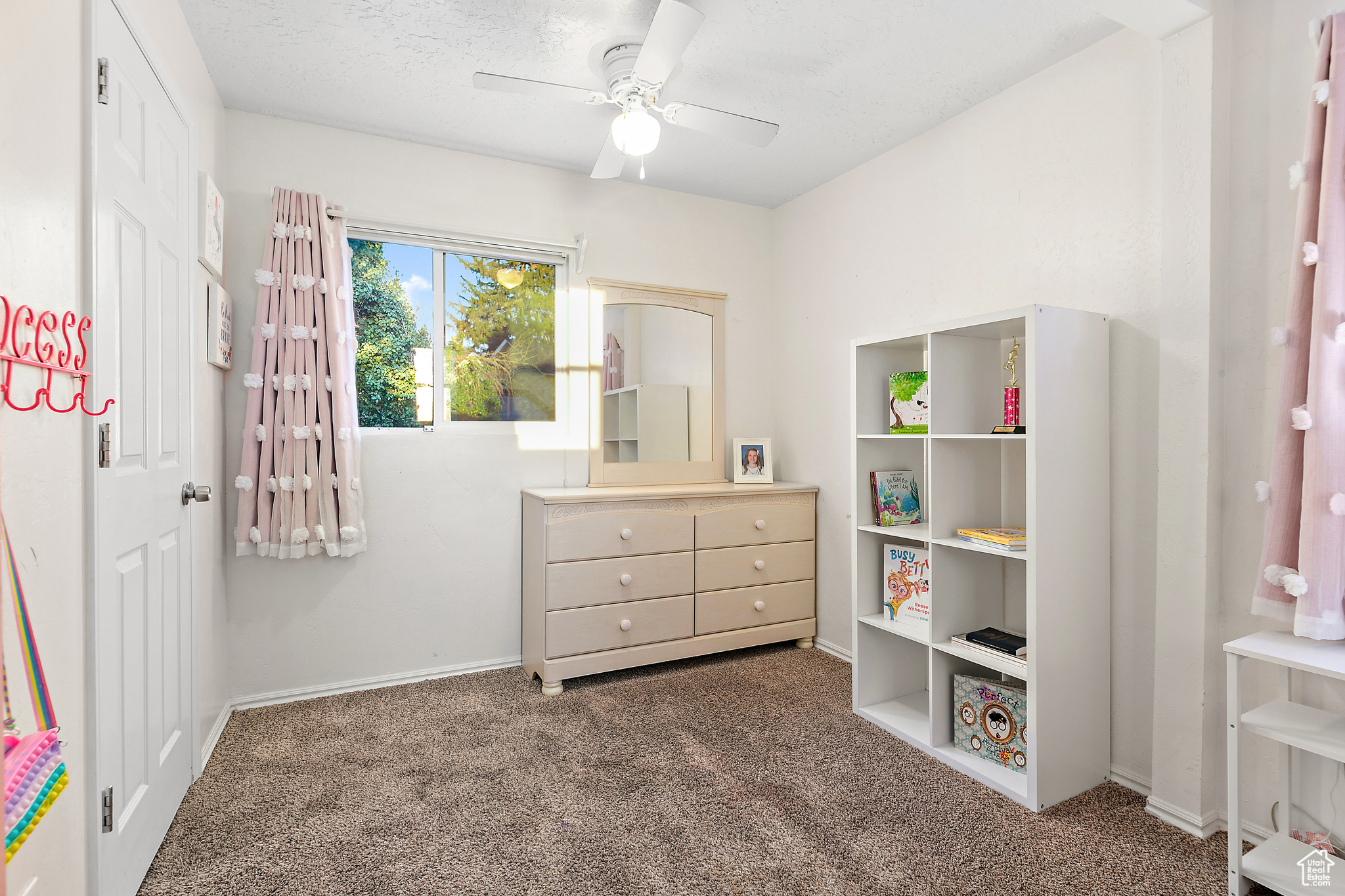 IMPERIAL ACRES - Residential