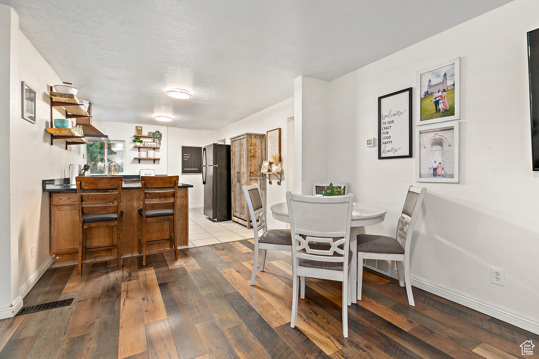 IMPERIAL ACRES - Residential