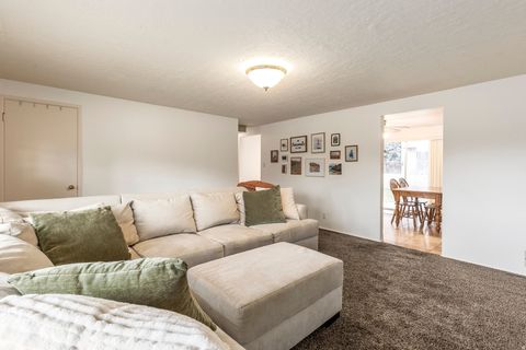 Tiny photo for 1027 E 200 N, Springville, UT 84663 (MLS # 2139844)