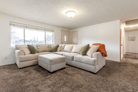 Tiny photo for 1027 E 200 N, Springville, UT 84663 (MLS # 2139844)