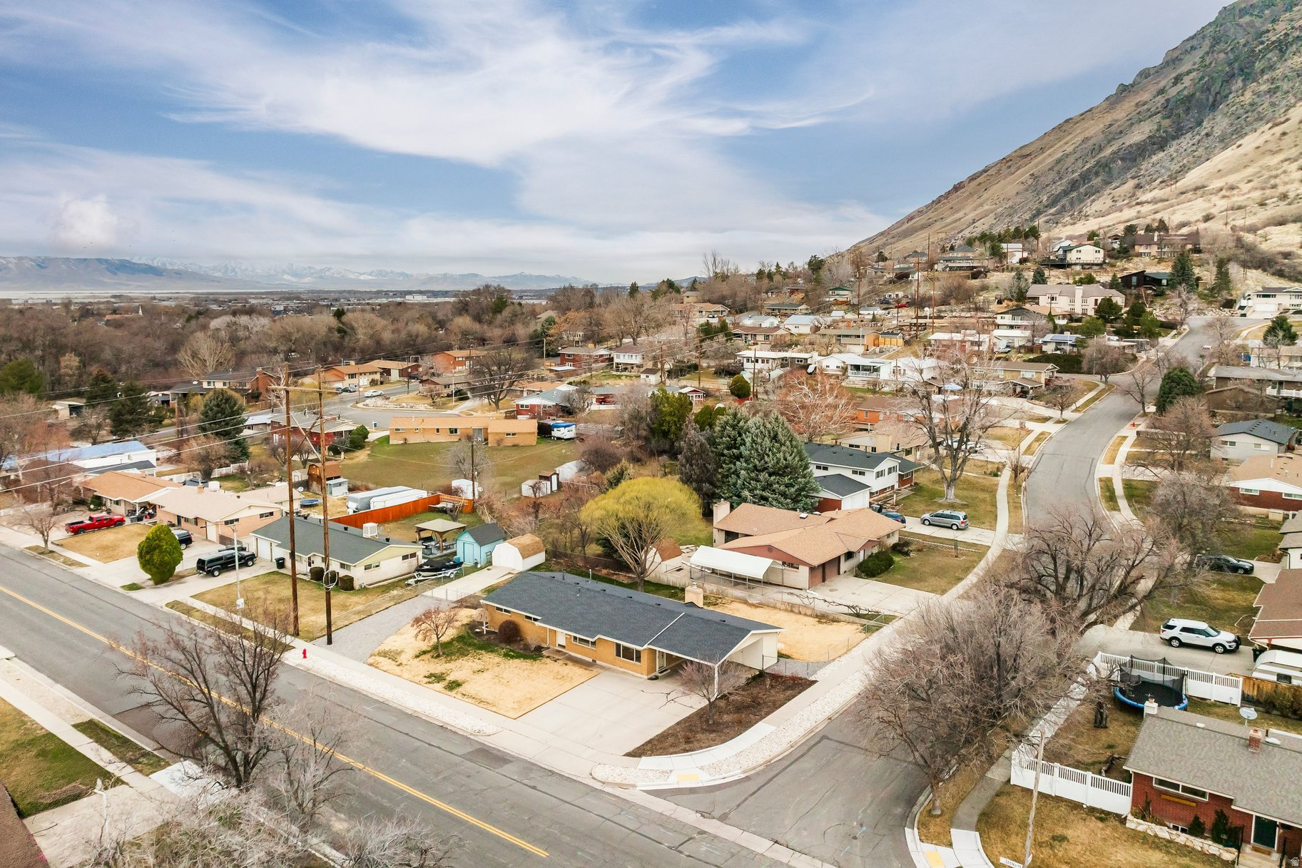 IMPERIAL HEIGHTS - Residential