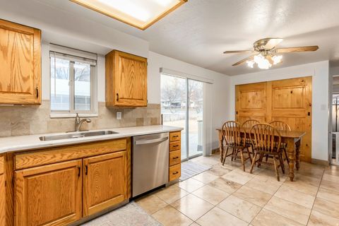 Tiny photo for 1027 E 200 N, Springville, UT 84663 (MLS # 2139844)