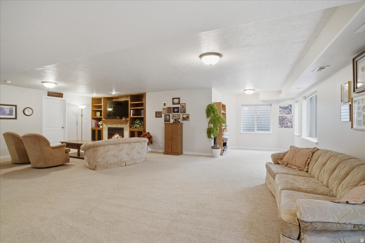 BROOKHAVEN VILLAS - Residential