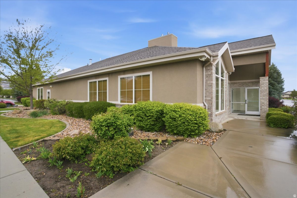 BROOKHAVEN VILLAS - Residential