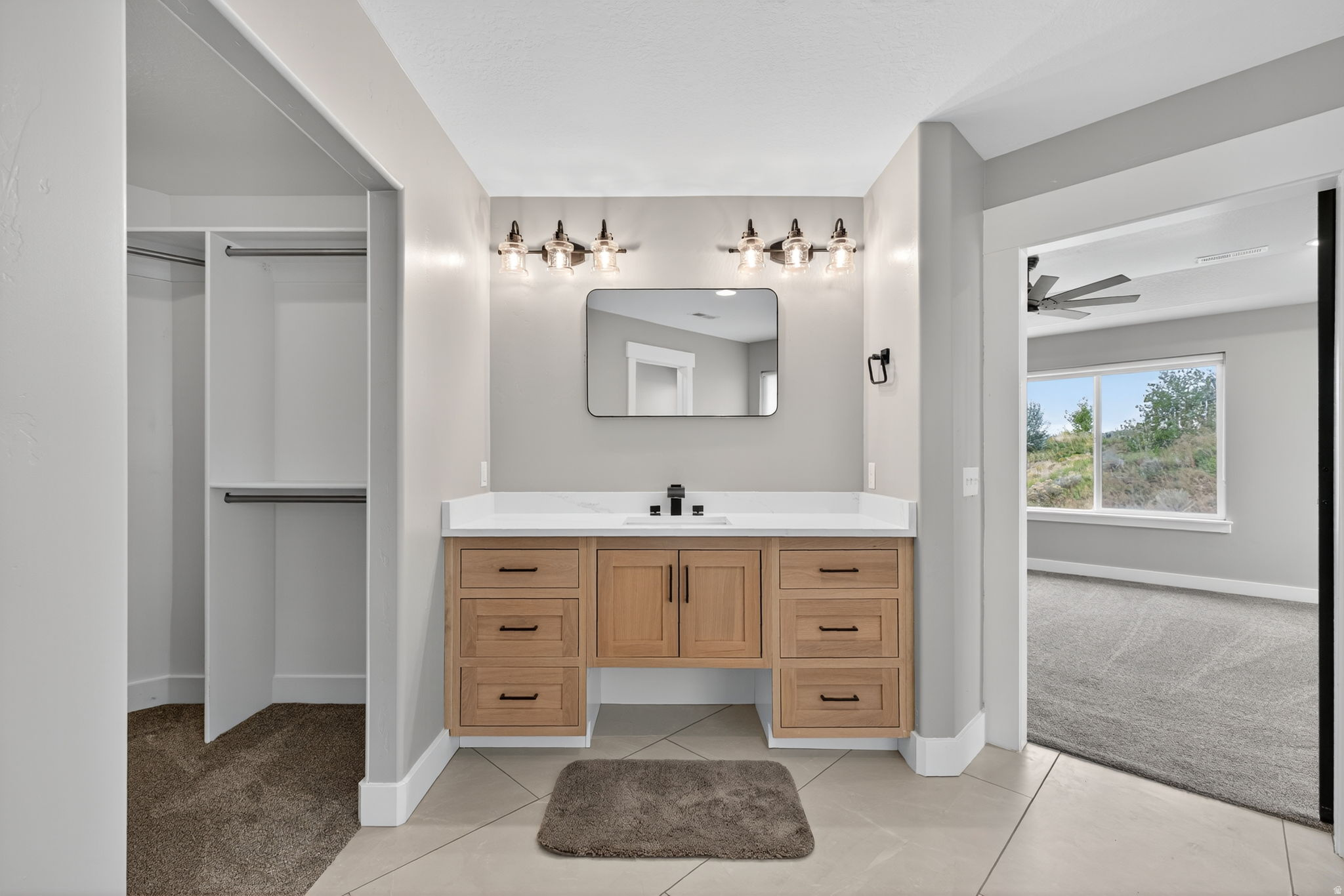 CANYON HILLS - Residential