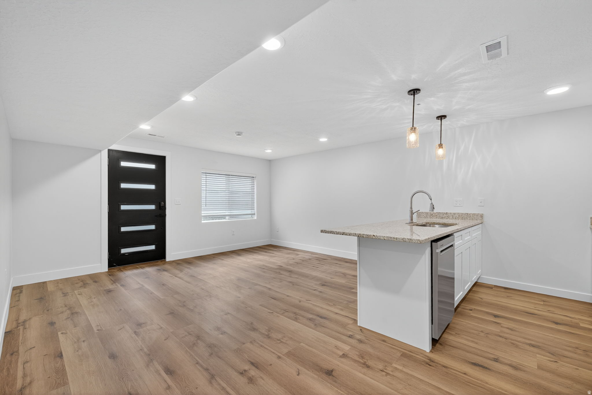 CANYON HILLS - Residential