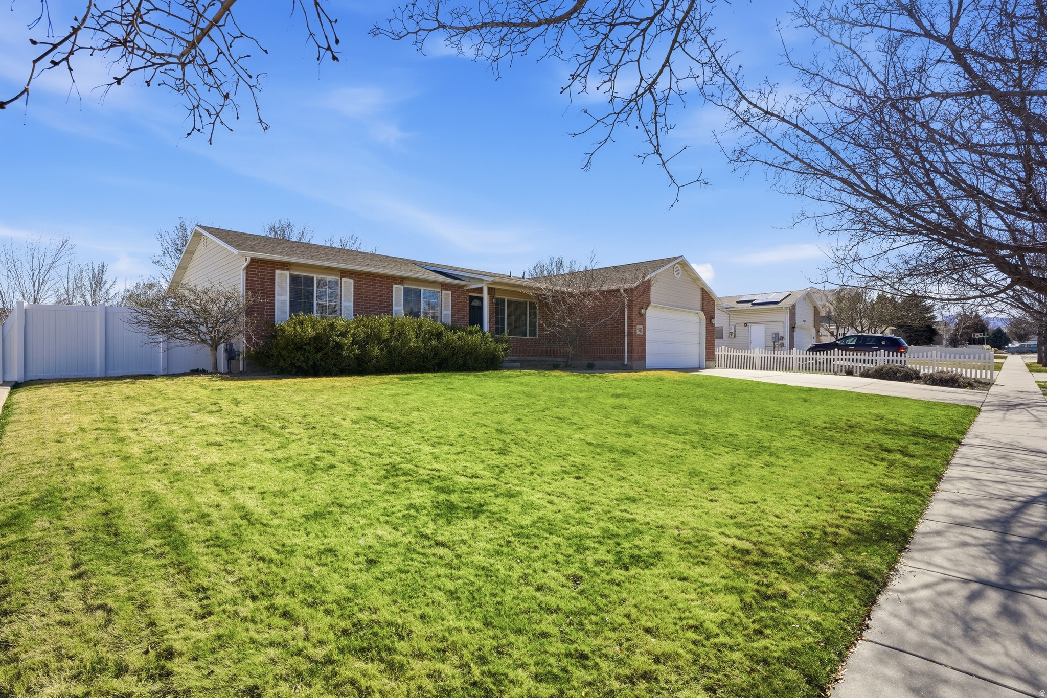 MEADOWS - Residential