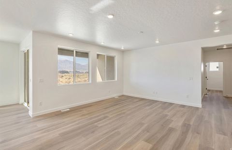Tiny photo for 4945 N TOPAZ DR, Eagle Mountain, UT 84005 (MLS # 2110049)