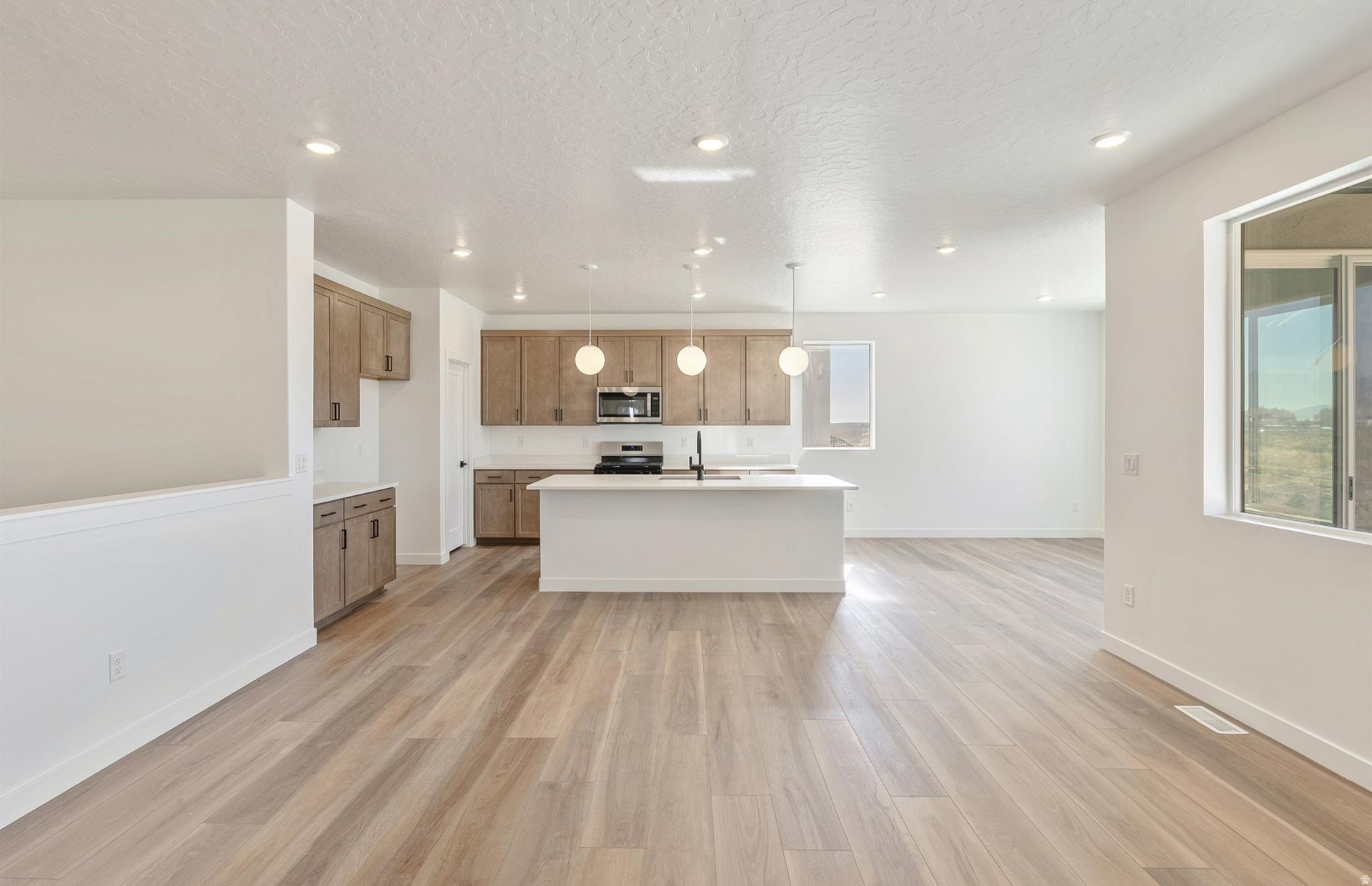 MOUNTAIN VISTA AT SUNSET FLATS - Residential