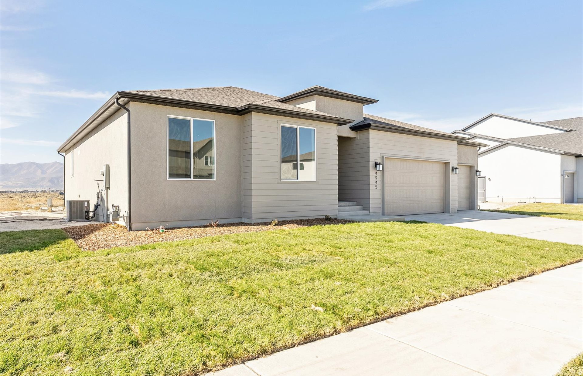 MOUNTAIN VISTA AT SUNSET FLATS - Residential