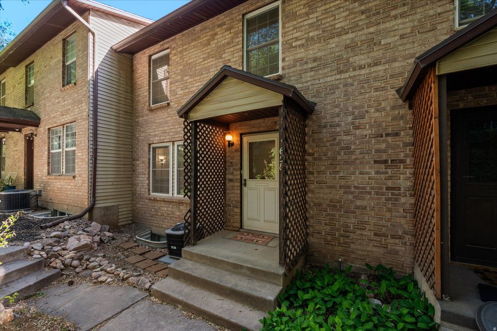 Photo of 1658 E 1450 S, Ogden, UT 84404 (MLS # 2157765)