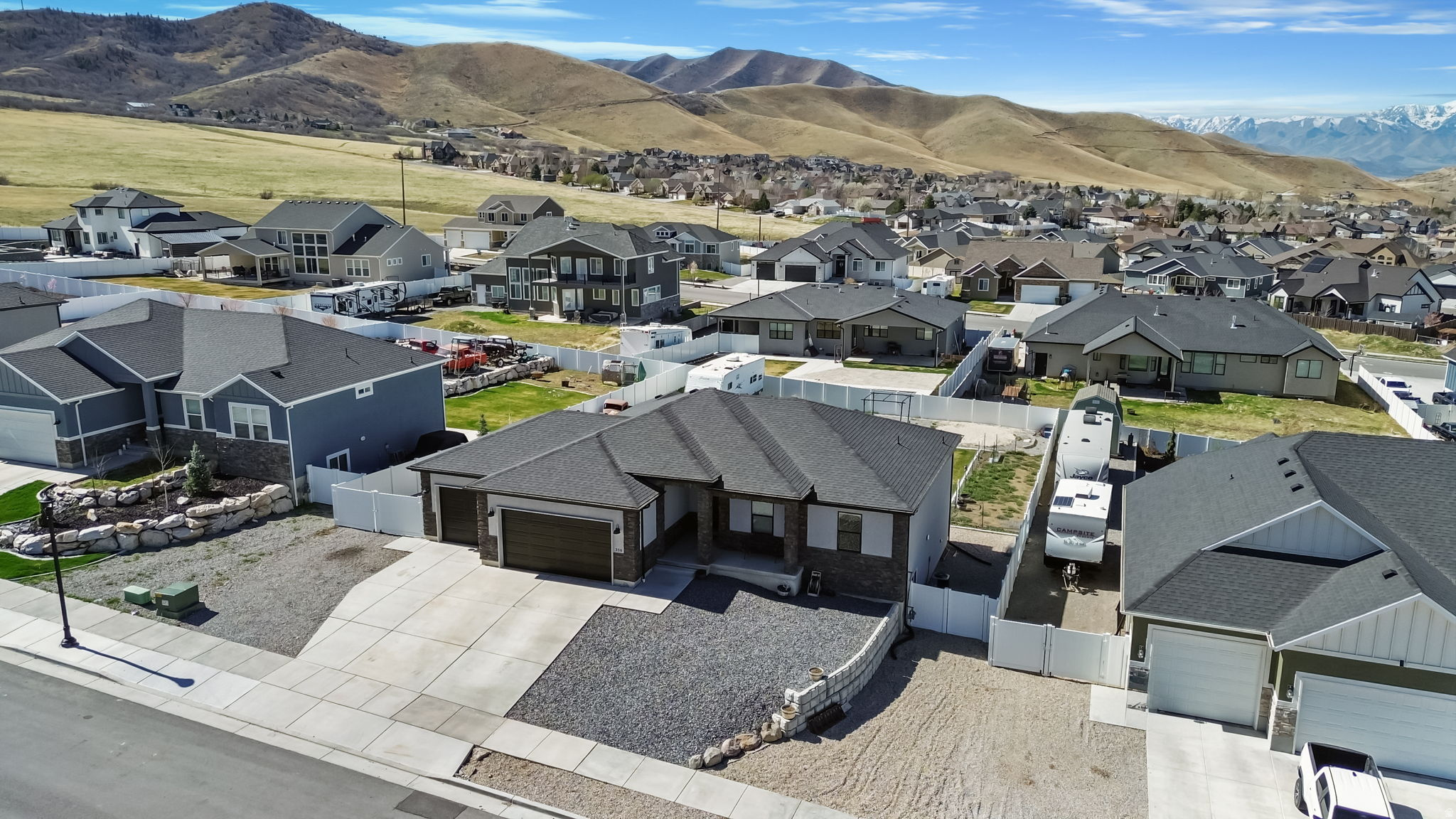 SKYLINE RIDGE - Residential