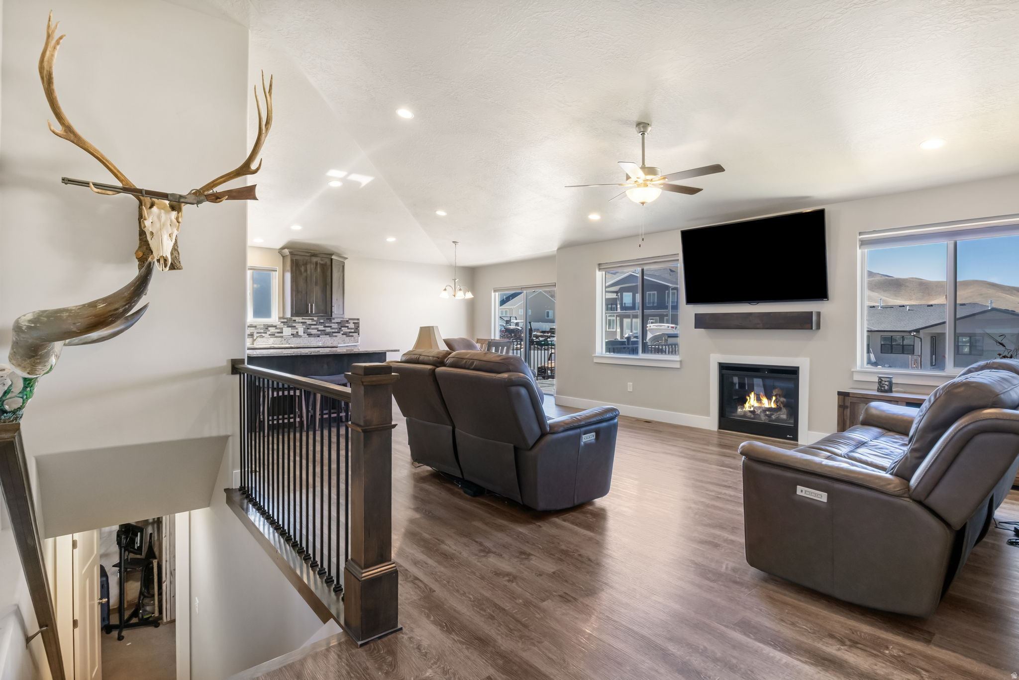 SKYLINE RIDGE - Residential