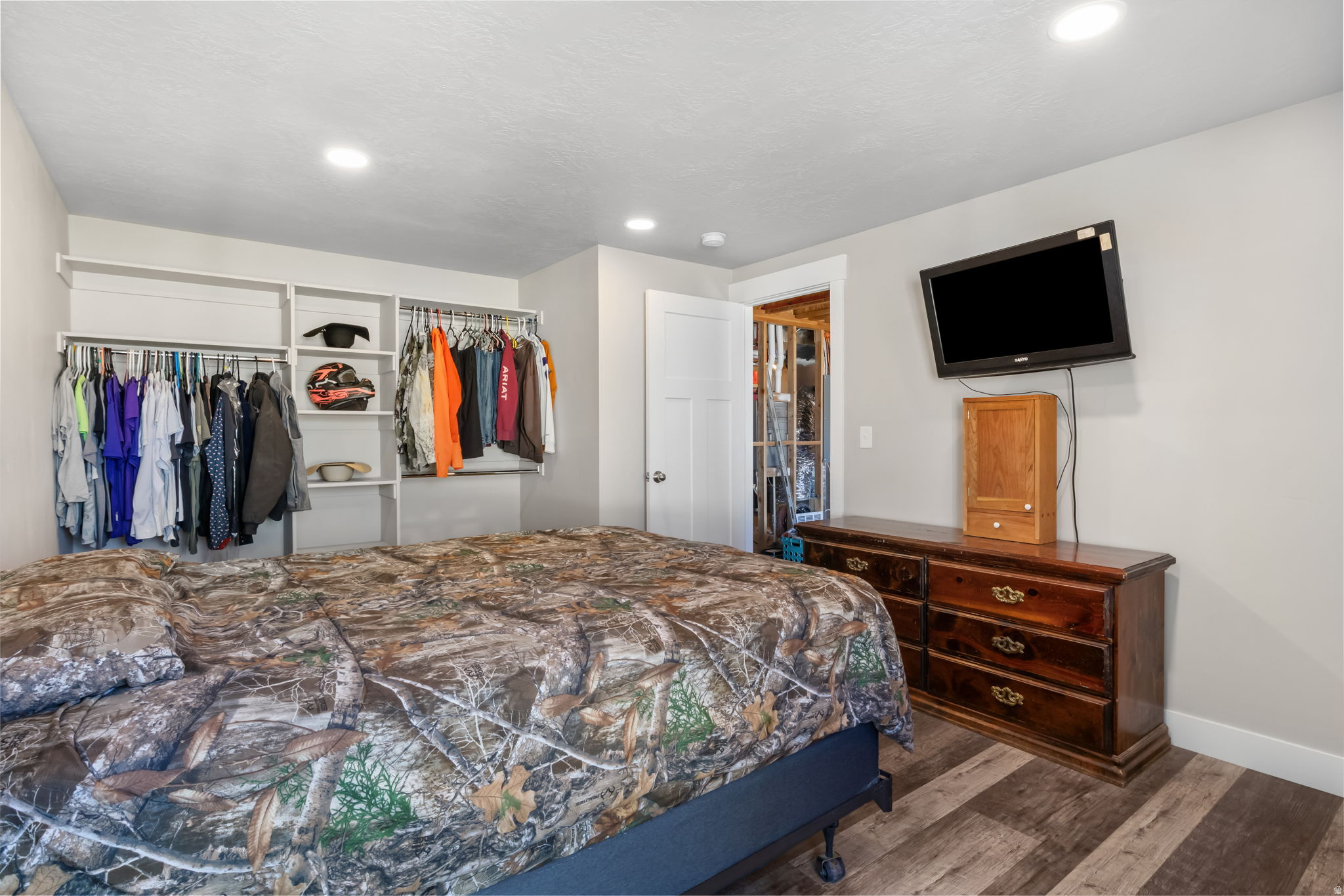 SKYLINE RIDGE - Residential